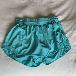 Lululemon Hotty Hot Shirt 2.5”